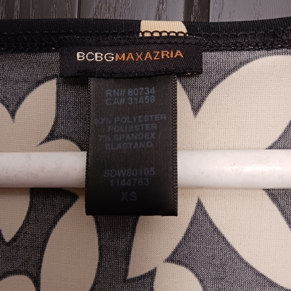 BCBG wrap Dress - Picture 2 of 5